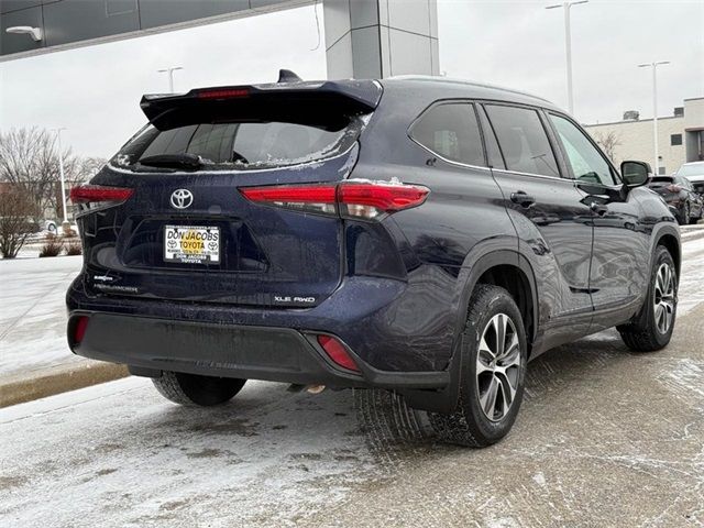 2022 Toyota Highlander XLE