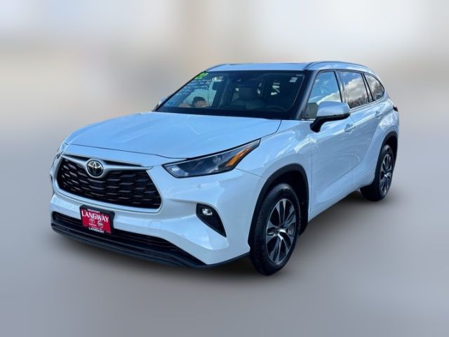 2022 Toyota Highlander XLE