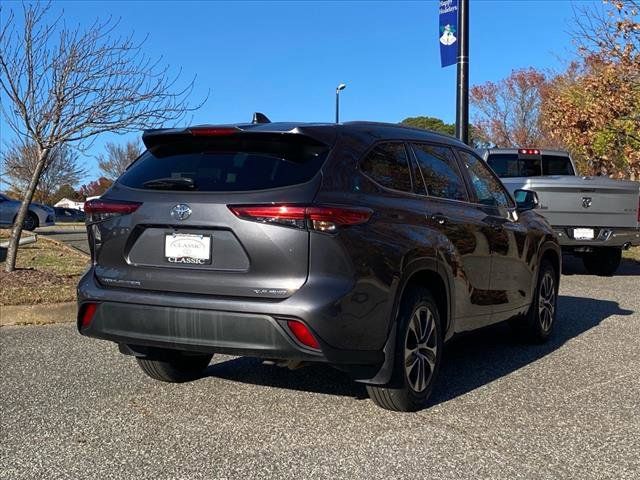 2022 Toyota Highlander XLE