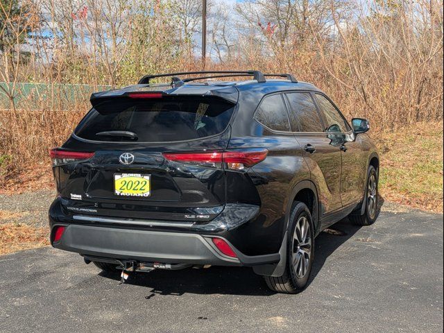 2022 Toyota Highlander XLE