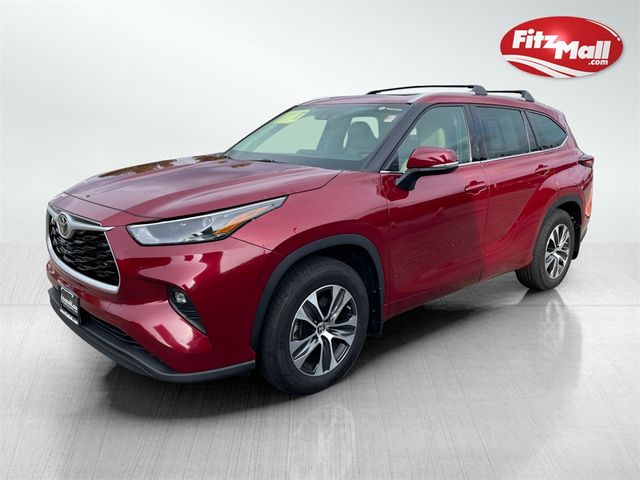 2022 Toyota Highlander XLE