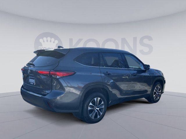 2022 Toyota Highlander XLE