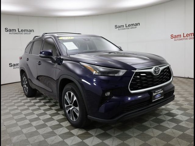 2022 Toyota Highlander XLE