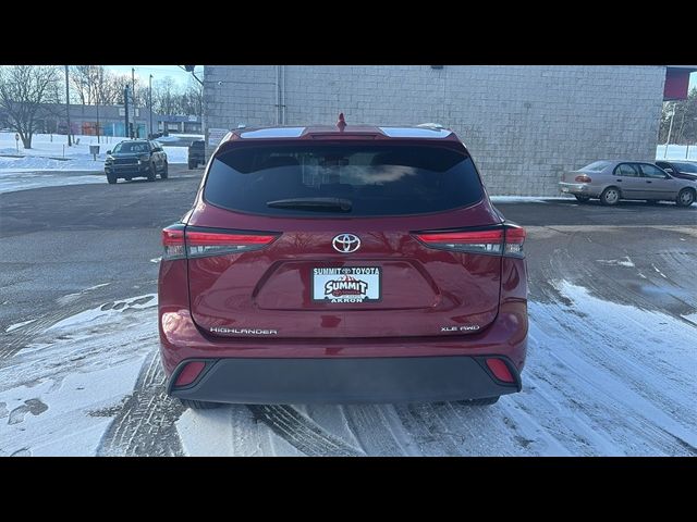 2022 Toyota Highlander XLE