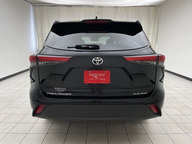 2022 Toyota Highlander XLE