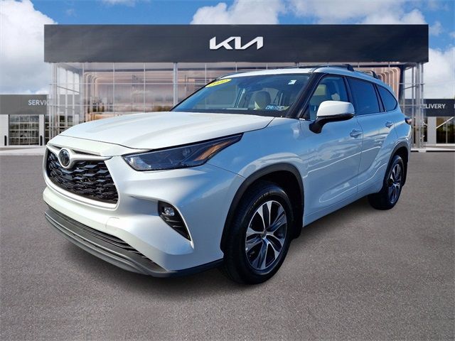 2022 Toyota Highlander XLE