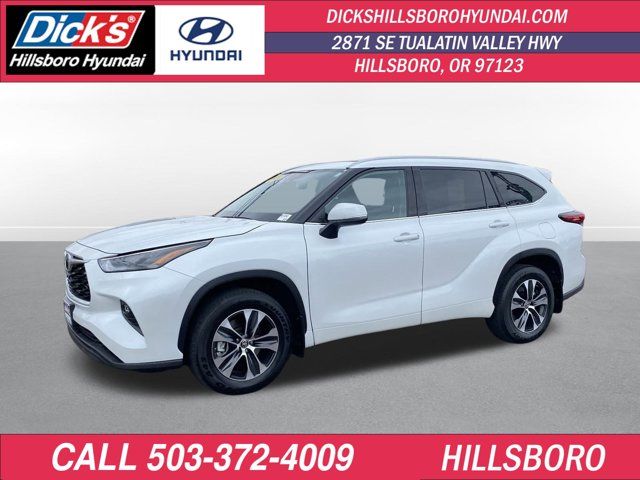 2022 Toyota Highlander XLE