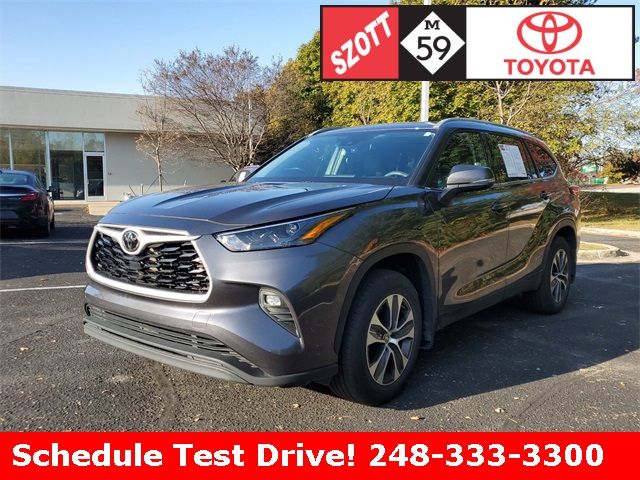 2022 Toyota Highlander XLE