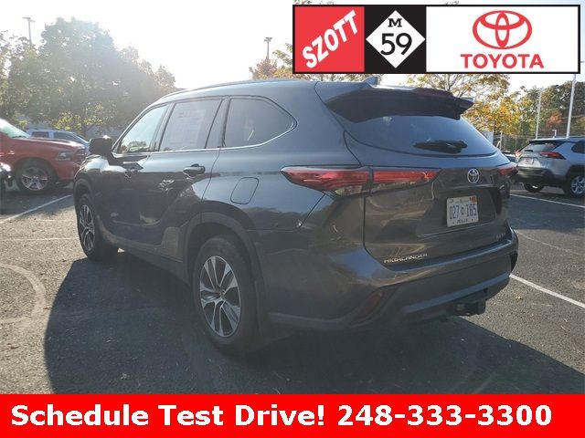 2022 Toyota Highlander XLE