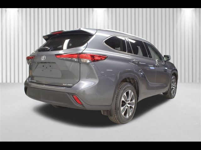 2022 Toyota Highlander XLE
