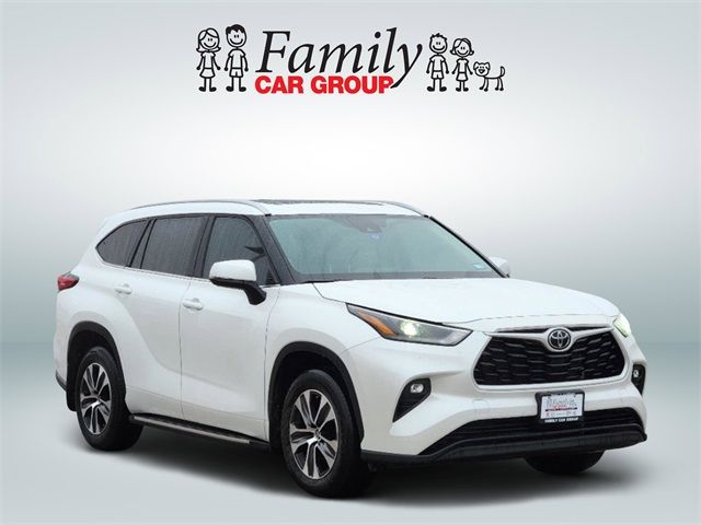 2022 Toyota Highlander XLE