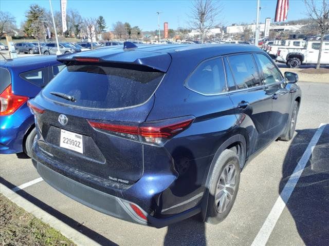 2022 Toyota Highlander XLE