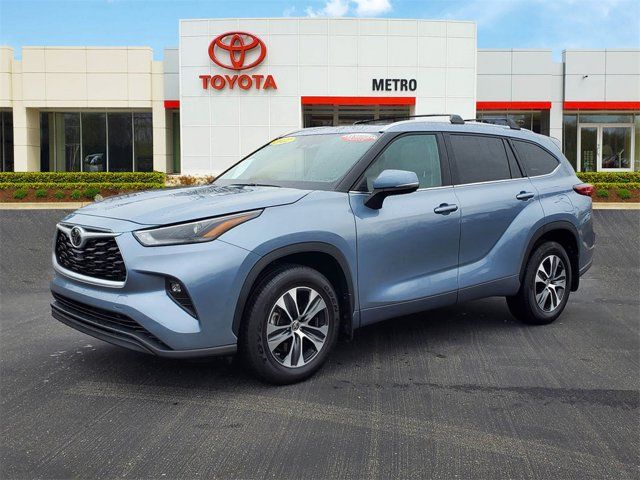 2022 Toyota Highlander XLE