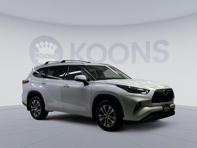 2022 Toyota Highlander XLE
