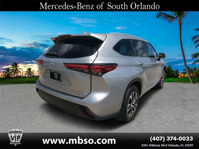 2022 Toyota Highlander XLE