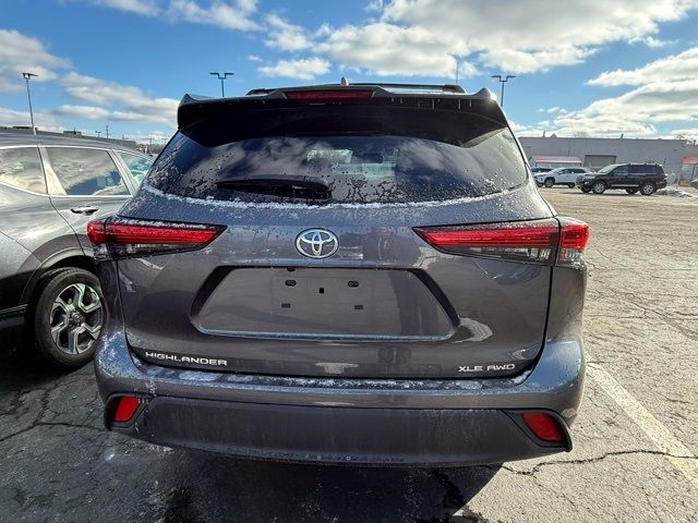 2022 Toyota Highlander XLE