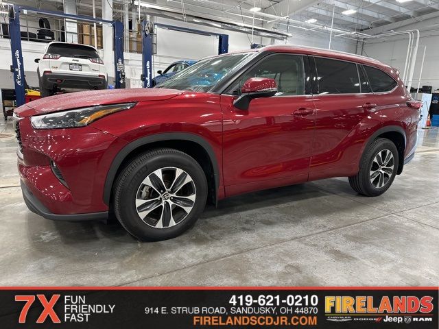 2022 Toyota Highlander XLE