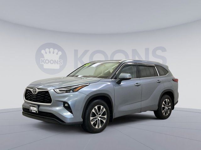 2022 Toyota Highlander XLE