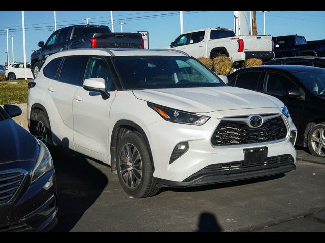 2022 Toyota Highlander XLE