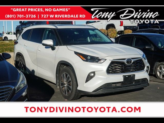 2022 Toyota Highlander XLE