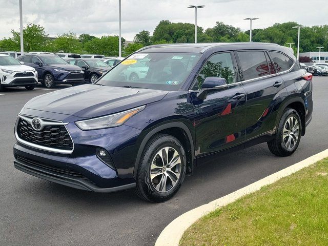 2022 Toyota Highlander XLE