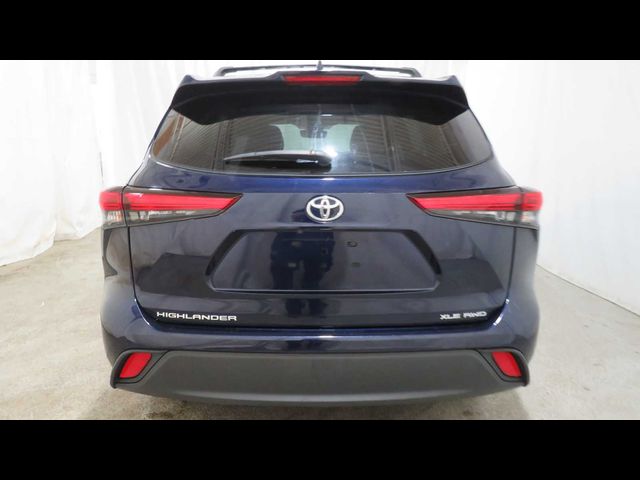 2022 Toyota Highlander XLE