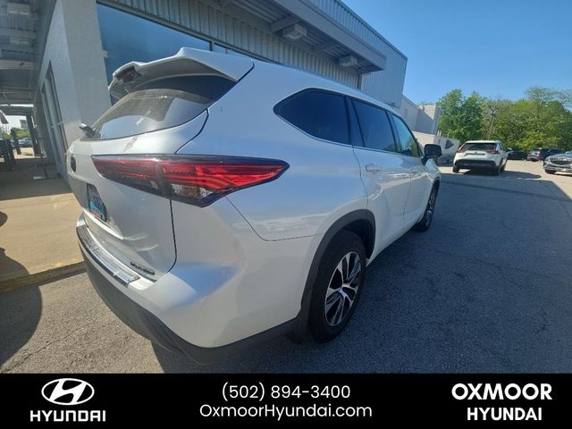 2022 Toyota Highlander XLE