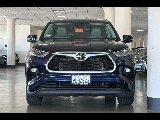 2022 Toyota Highlander XLE