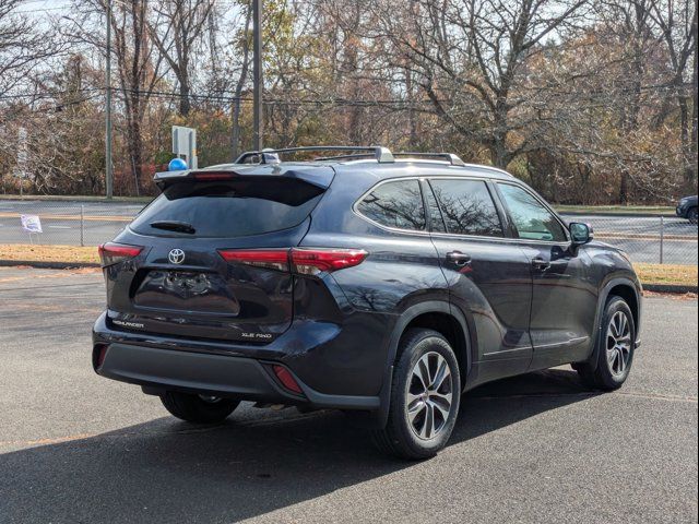 2022 Toyota Highlander XLE