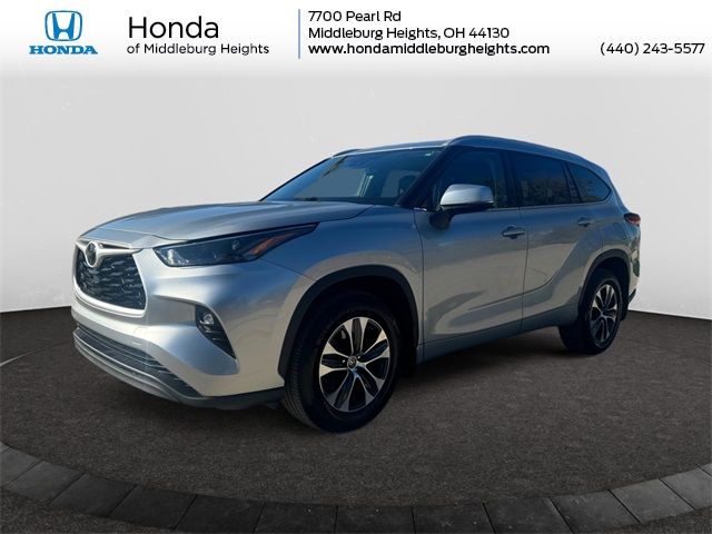 2022 Toyota Highlander XLE