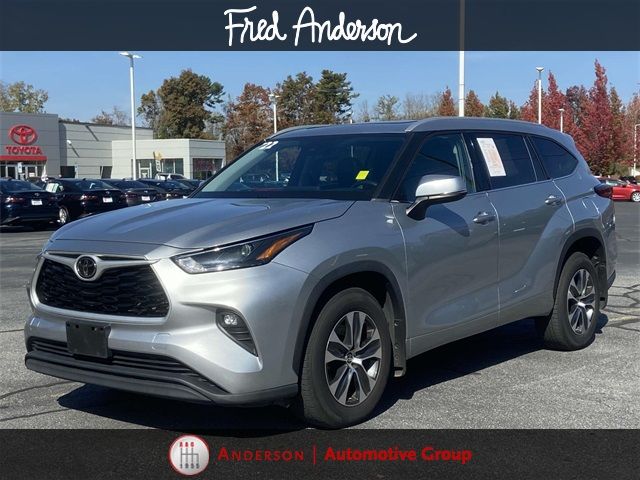 2022 Toyota Highlander XLE