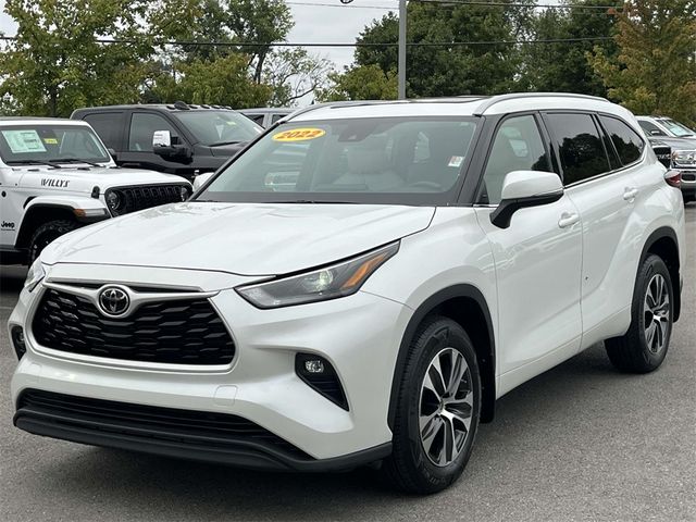 2022 Toyota Highlander XLE