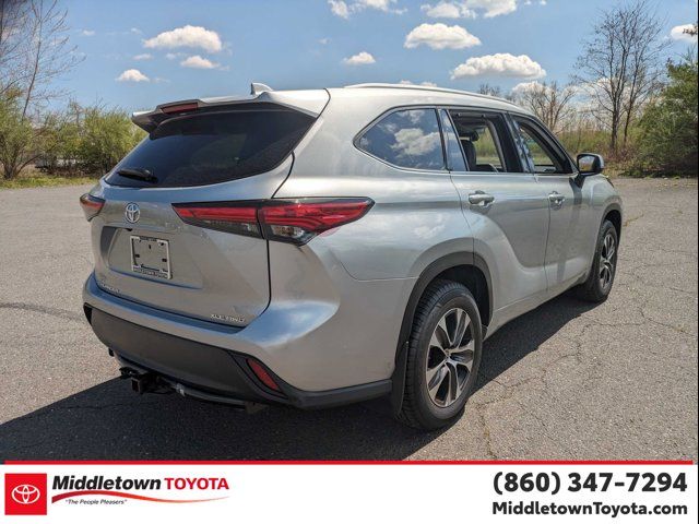 2022 Toyota Highlander XLE