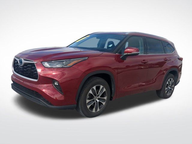 2022 Toyota Highlander Hybrid XLE