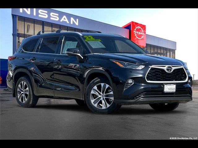 2022 Toyota Highlander XLE