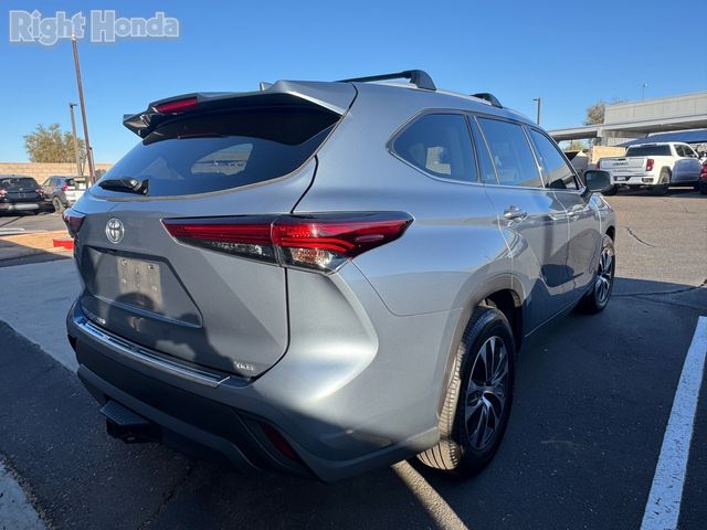 2022 Toyota Highlander XLE