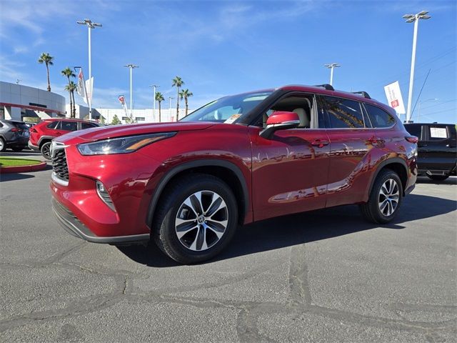 2022 Toyota Highlander XLE