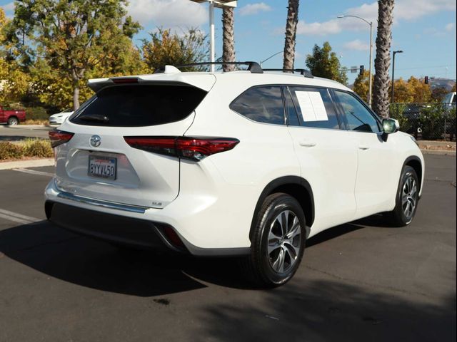 2022 Toyota Highlander XLE