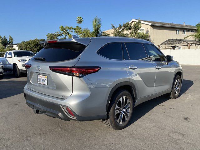 2022 Toyota Highlander XLE