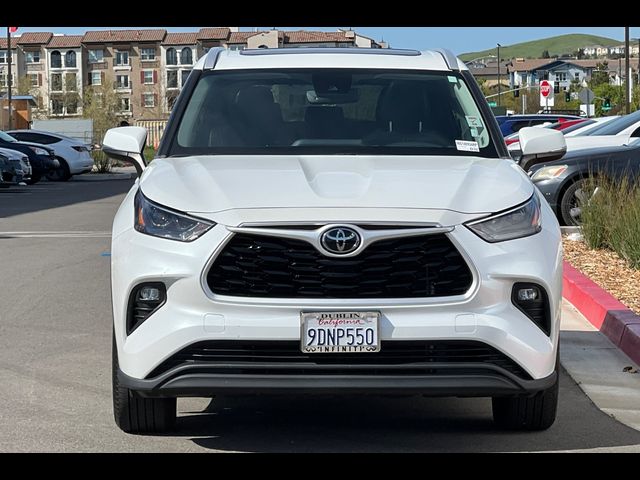 2022 Toyota Highlander XLE