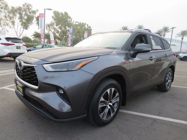 2022 Toyota Highlander XLE