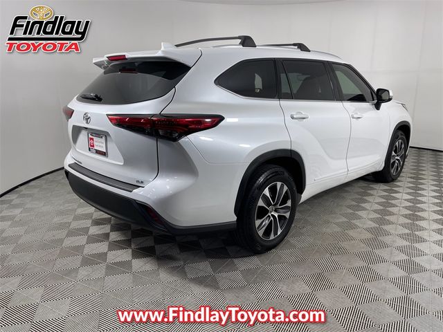 2022 Toyota Highlander XLE