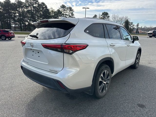 2022 Toyota Highlander XLE