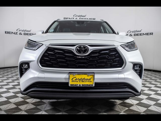 2022 Toyota Highlander XLE