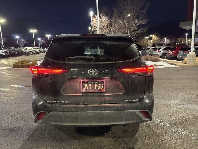 2022 Toyota Highlander XLE