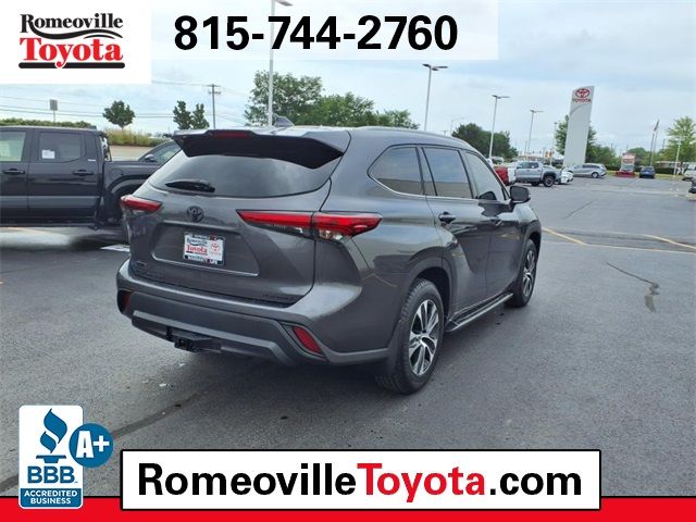 2022 Toyota Highlander XLE