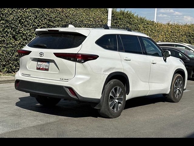 2022 Toyota Highlander XLE