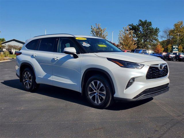 2022 Toyota Highlander XLE