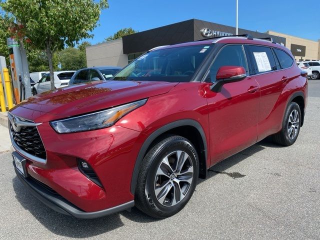 2022 Toyota Highlander XLE