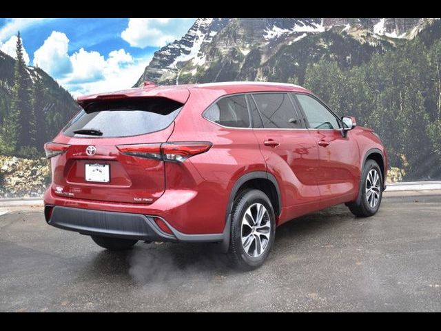 2022 Toyota Highlander XLE